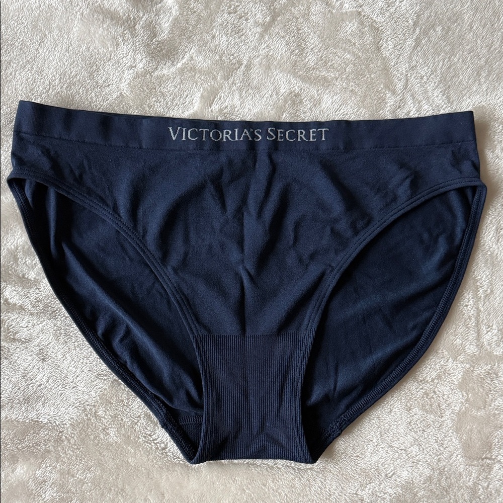 Victoria's Secret Seamless Bikini Panty Navy Blue Size L